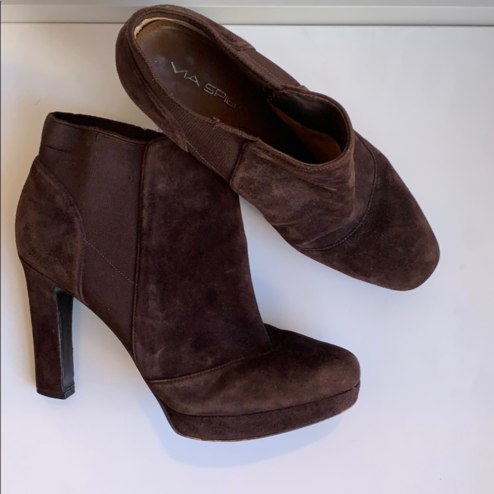 Via Spiga Brown Suede Ankle Boots